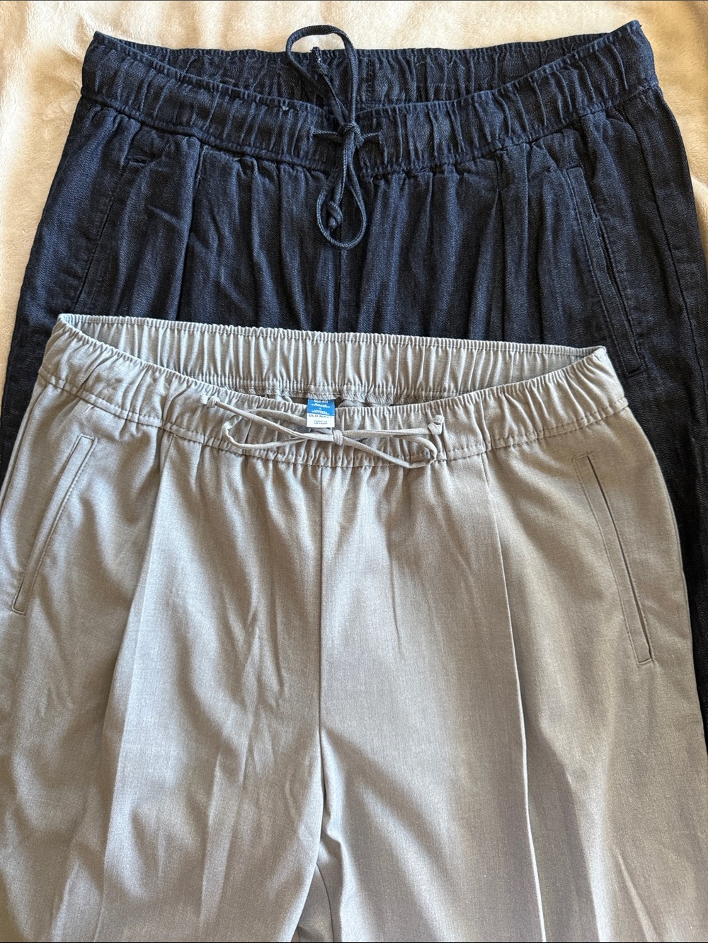 NWOT. 2 pairs. Drawstring Pants. Denim & Light Gray high rise Billie Straight